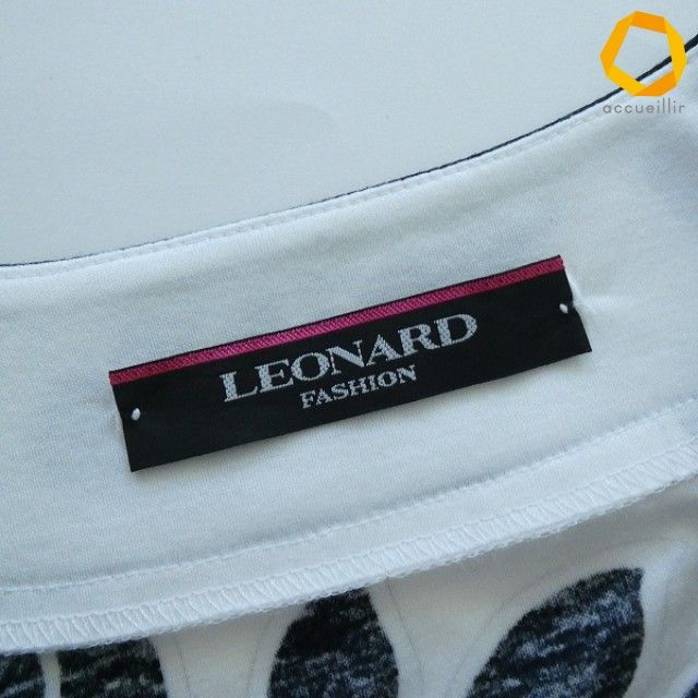 a レオナール LEONARD カーディガン 38 黒 白 長袖 花柄 Vネック 日本