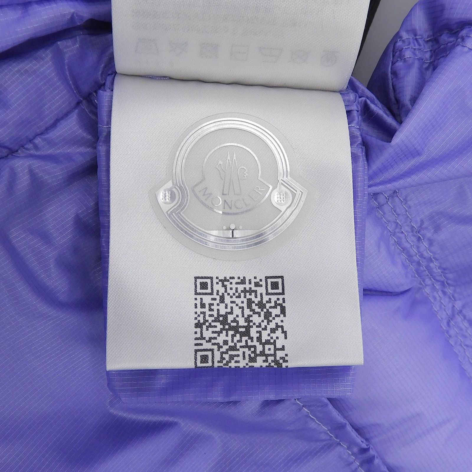 極美品▲MONCLER モンクレール LAUTARET ロゴワッペン ポケッタブル ライト ダウンベスト ライトパープル 3 ルーマニア製 正規品 メンズ 極美品△MONCLER モンクレール LAUTARET ロゴワッペン ポケッタブル