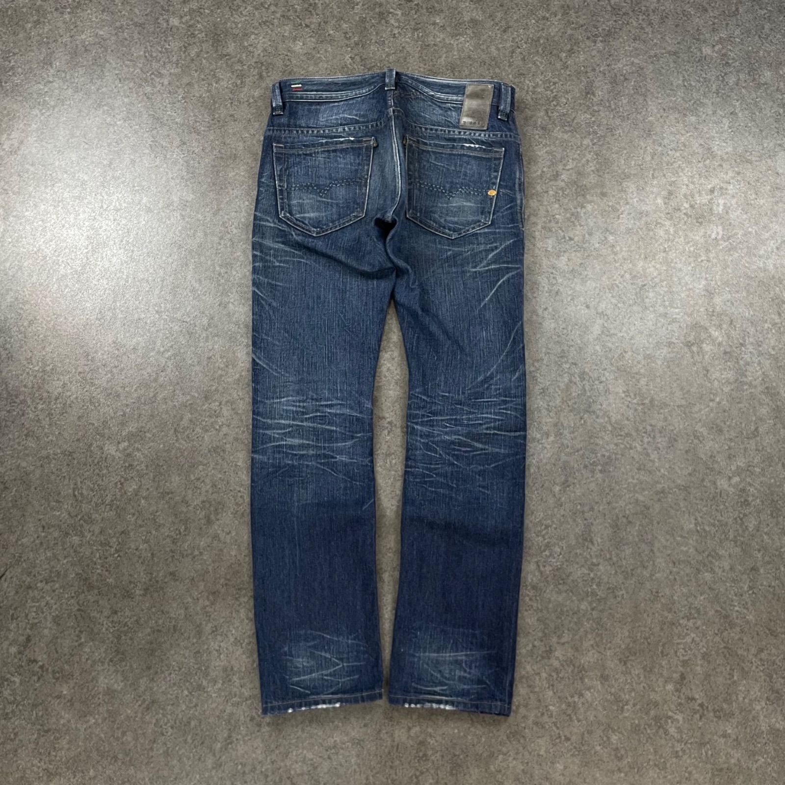 THAVAR 32/32 ダメージデニム Diesel thavar 32 - Gem