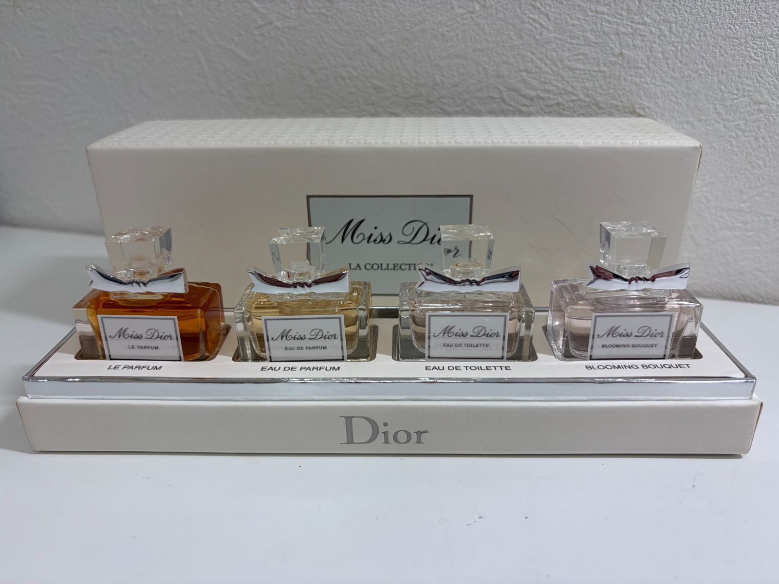 Dior Miss Dior ミニ香水 4本セット 箱付 - メルカリ
