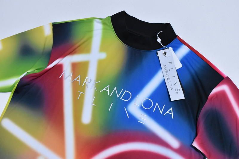 新品 MARK & LONA T-LINE エレクトリック モックネック シャツ【44
