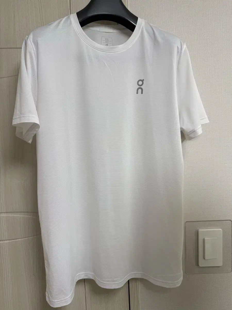 オン ランニング コア Tシャツ 白 L サイズ