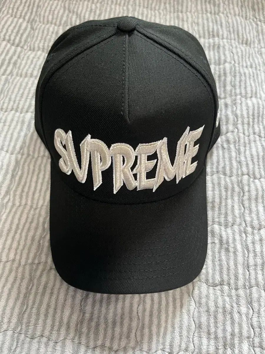 シュプリーム スぺルアウト NEW ERA ブラック