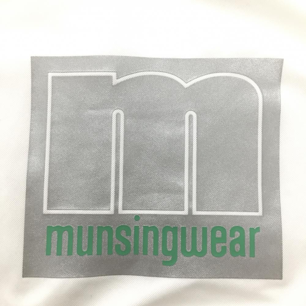 美品】マンシングウェア 半袖ハイネックシャツ 白×シルバー ボックス