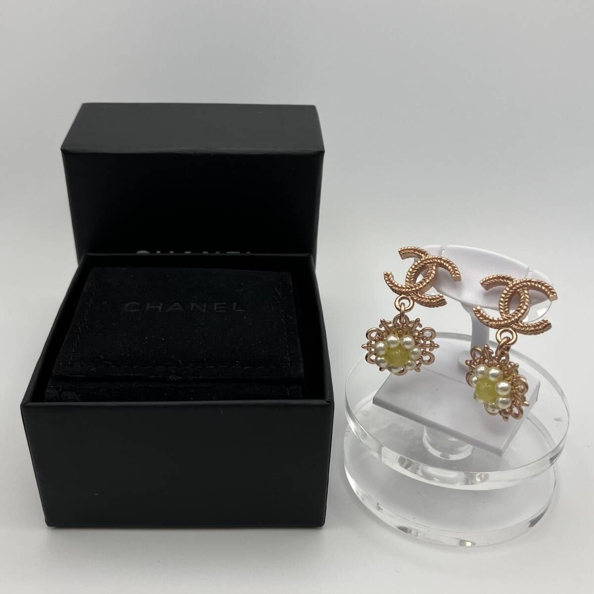 付属品付き CHANEL シャネル B16C ピアス