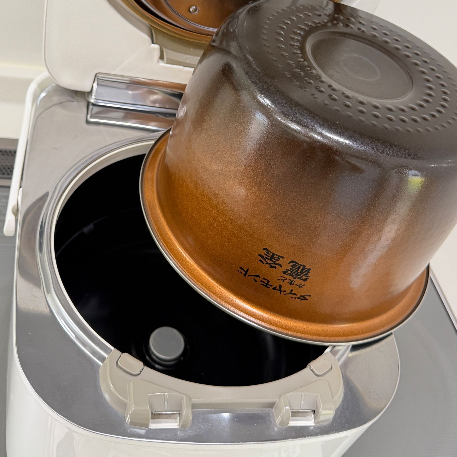 中古 Panasonic パナソニック 炊飯器 Wおどり炊き 可変圧力IHジャー