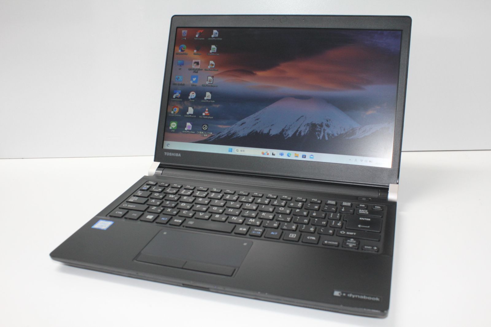 中古ノートPC】東芝〈dynabook R73/D〉第6世代Core i5/SSD256GB/メモリ