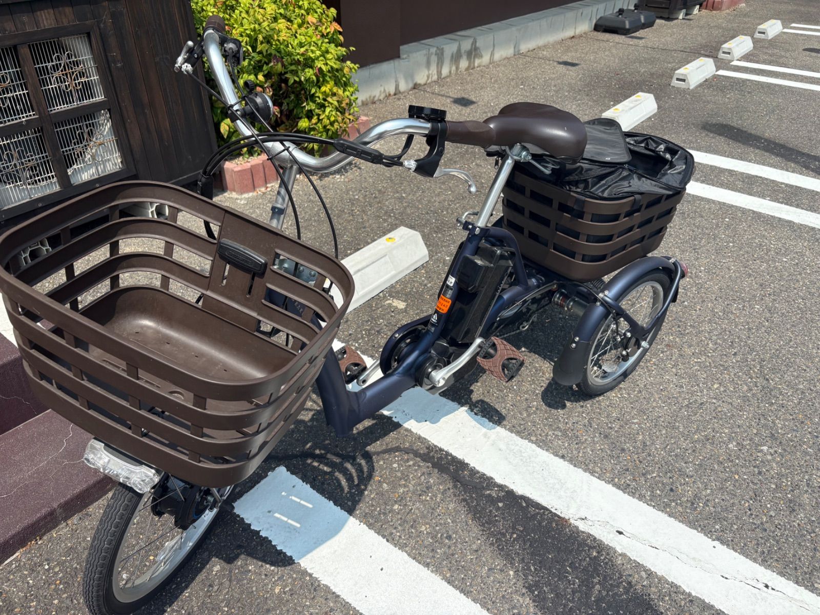 【中古】ブリヂストン（BRIDGESTONE）　ラクットワゴン　電動アシスト三輪車　RW0B45　サファイアブルー　バケットカバー付き　【納期2-3週間程度】