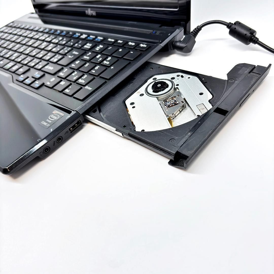 ノートパソコン 富士通 LIFEBOOK Core i7 16GB SSD512GB Windows11