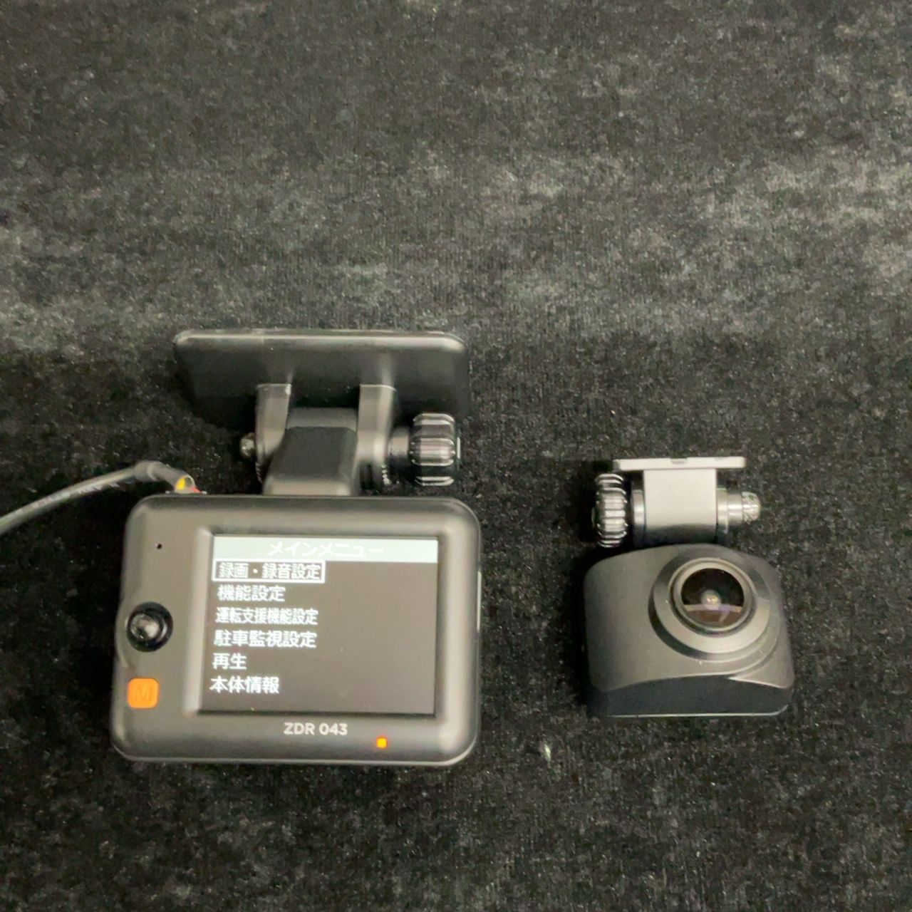 COMTEC ZDR043 前後2カメラ ドライブレコーダー 05-32-04 - メルカリ