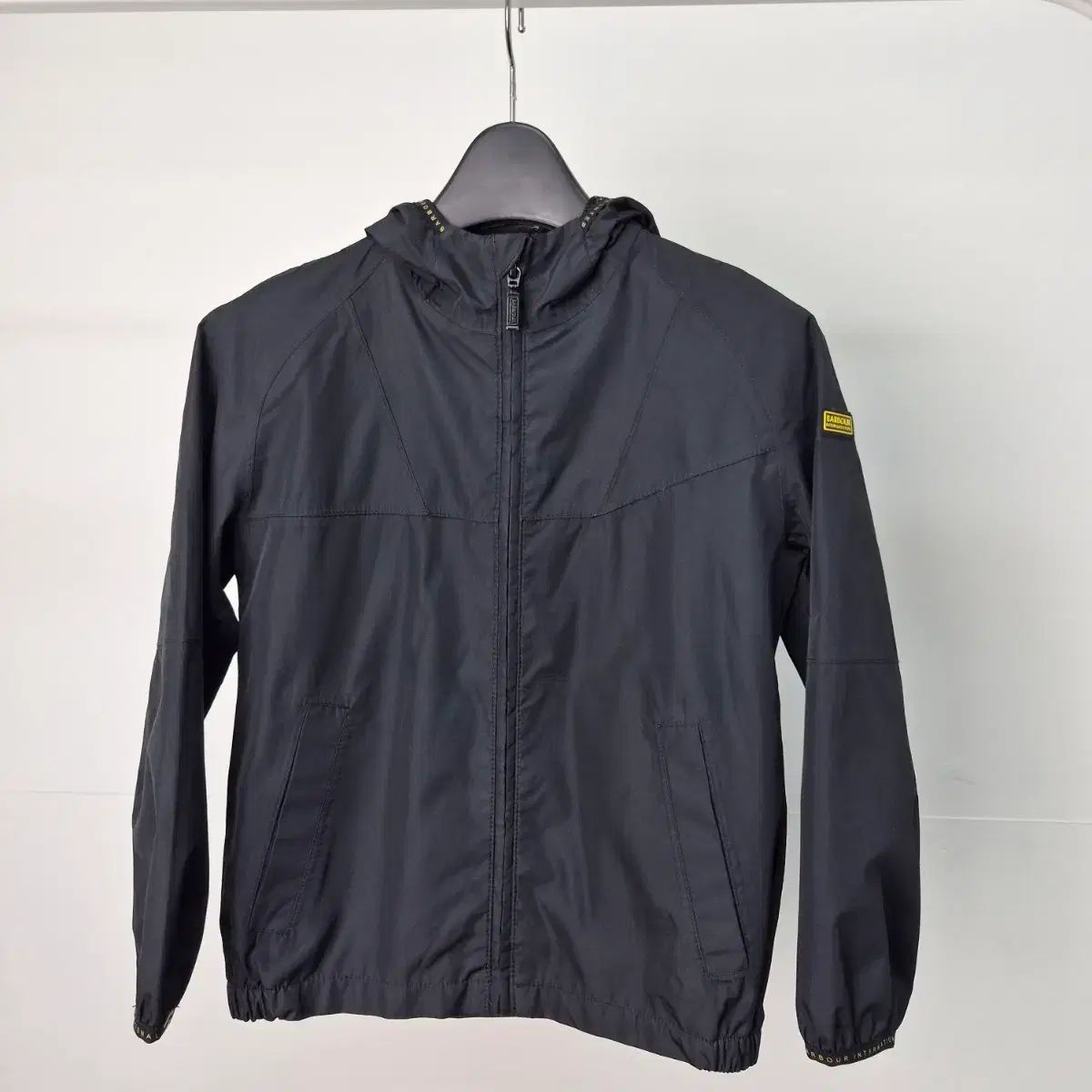 BARBOUR BOYS ウィンドブレーカー キッズ S 6G17
