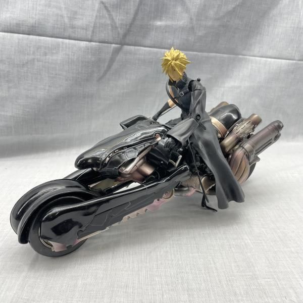 【中古】現状/肩アーム欠品)PLAY ARTS改 クラウド・ストライフ＆フェンリル 「ファイナルファンタジーVII アドベントチルドレン」[91][240091371034] 中古】現状/肩アーム欠品)PLAY ARTS改 クラウド・ストライフ