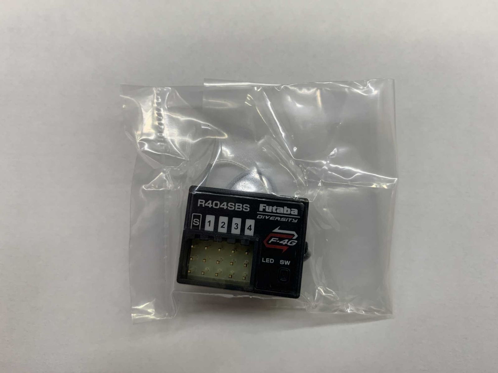 双葉電子工業 (Futaba) 2.4G F-4G対応受信機 R404SBS 10PX・6PVなどに
