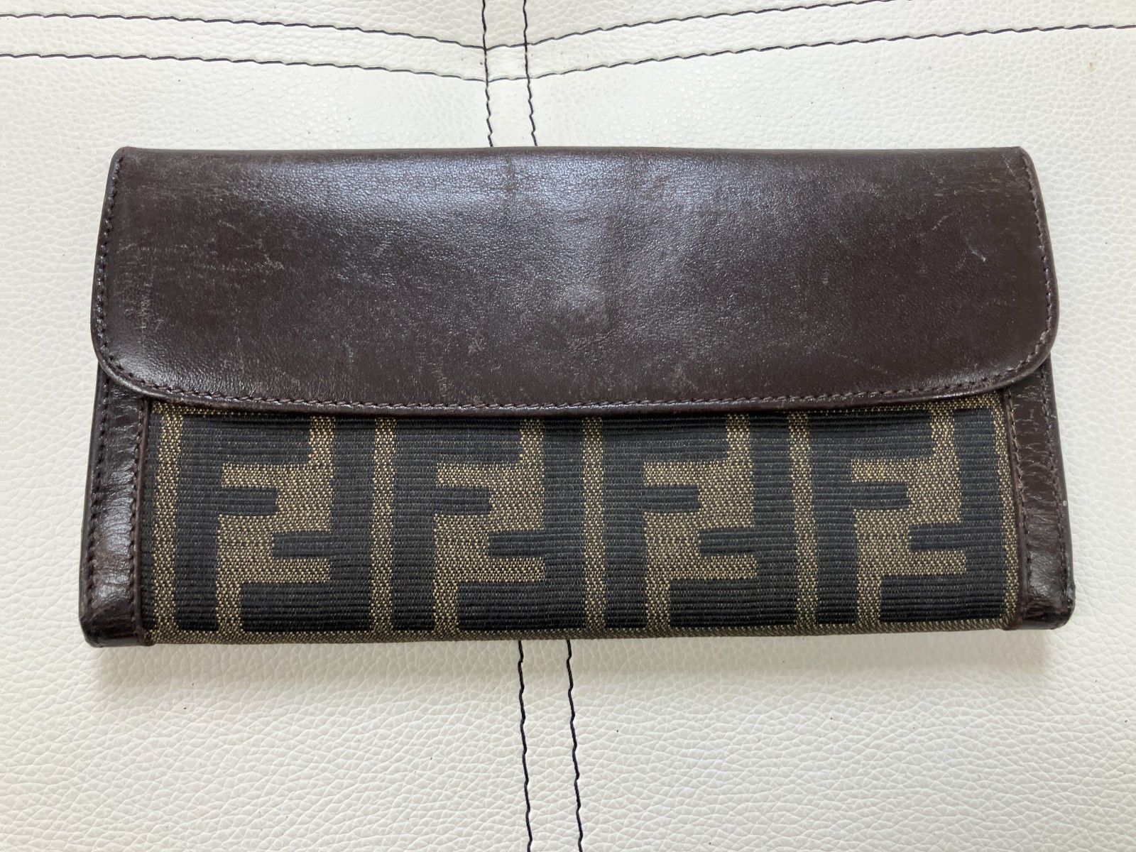 フェンディ FENDI ズッカ FF柄 長財布 二つ折り ロングウォレット