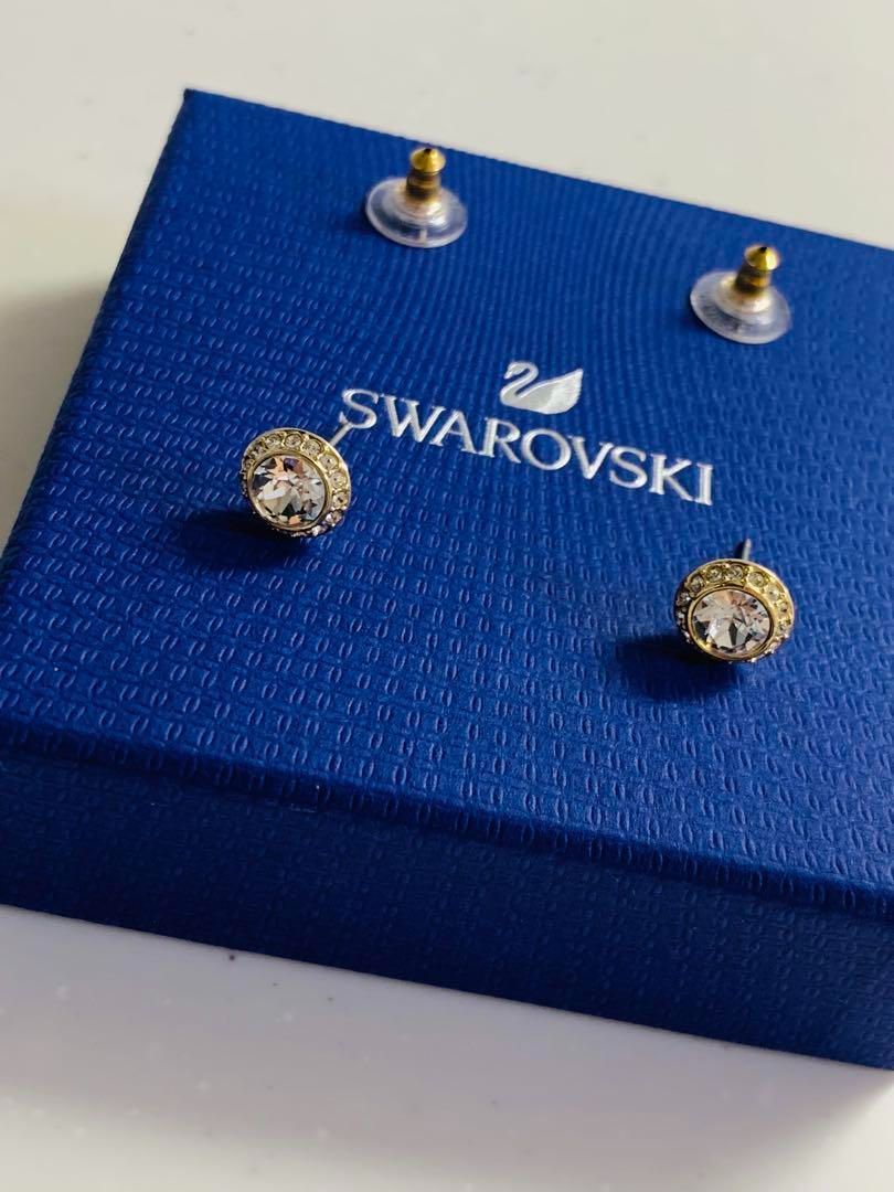 ほぼ新品 スワロフスキーSwarvoski Una Angelic ピアス - メルカリ