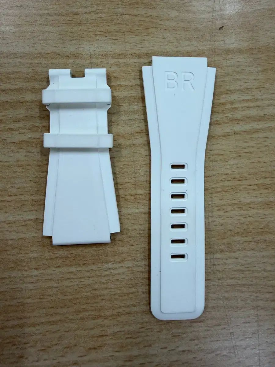 Bell & Ross (ベルアンドロス) 正規品 白 ラバー ストラップ 24mm 出品