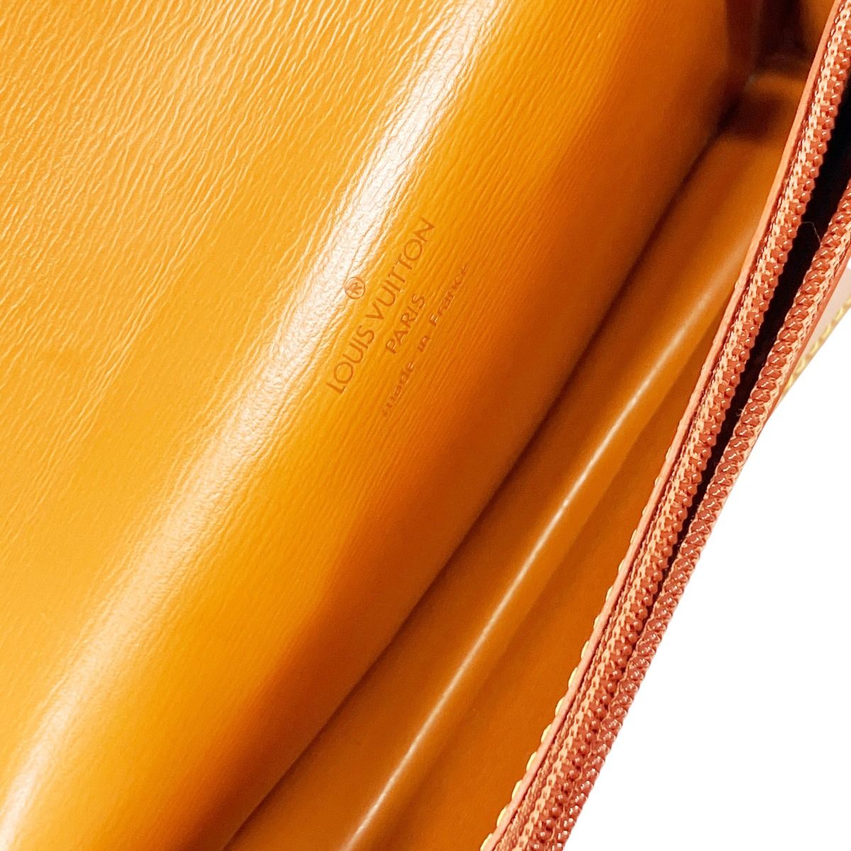 ルイ・ヴィトン LOUIS VUITTON サンチュール・ティルシット エピ