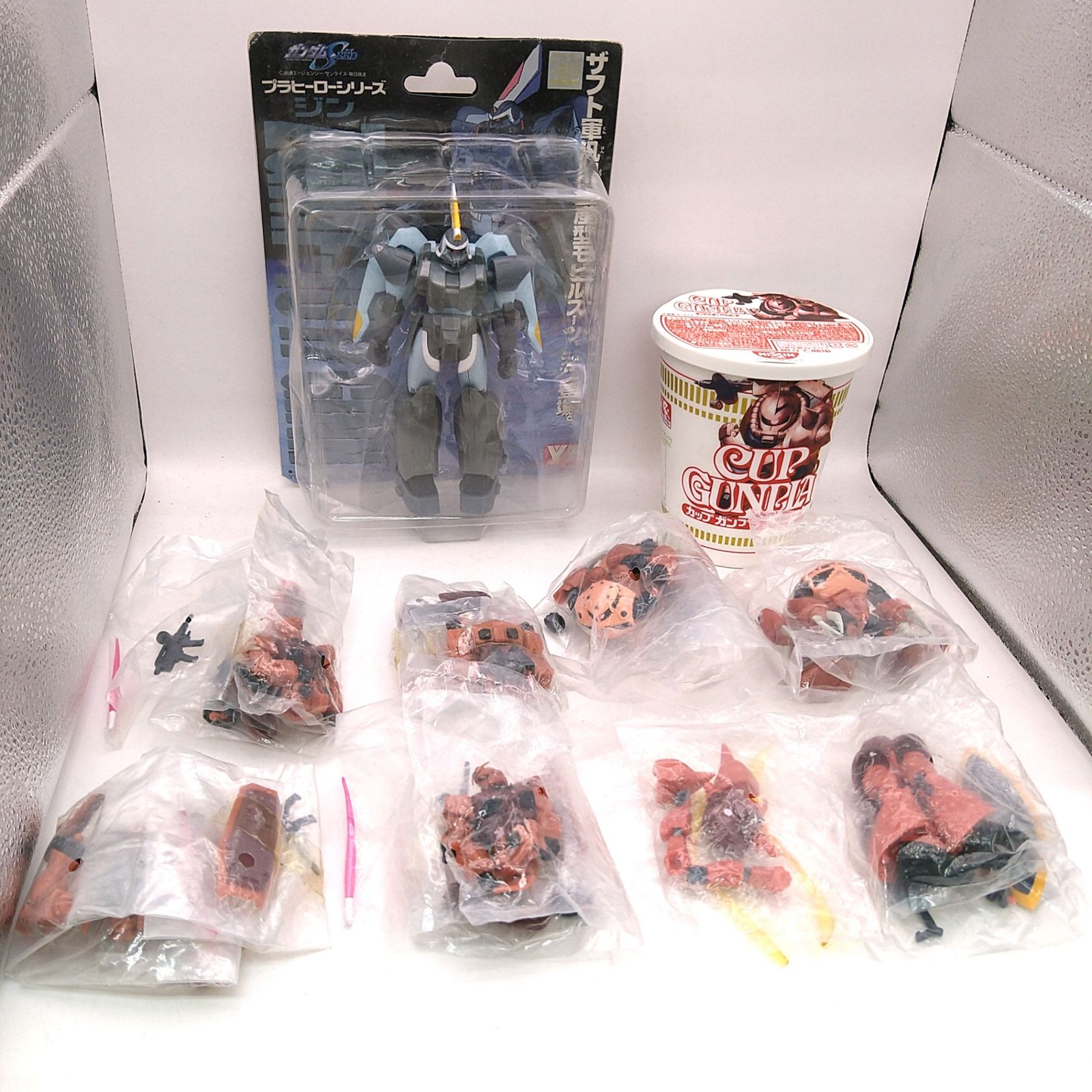 まとめ売り】ガンダム9点セット シャア専用 カップガンプラ 未組立 HMS