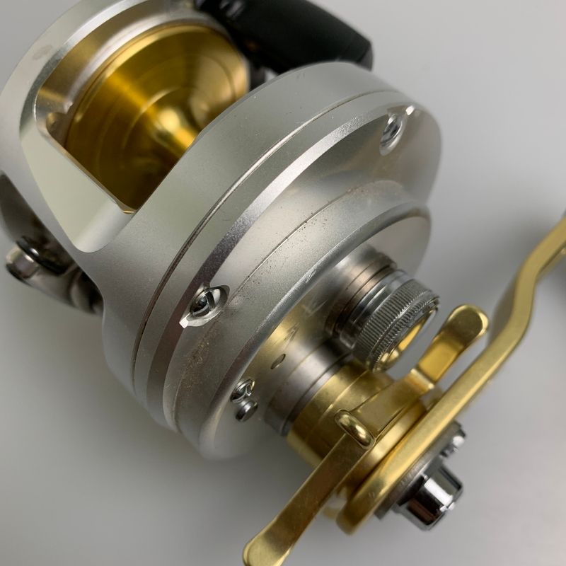 シマノ カルカッタ 801Fベイトリール 現状渡し品】 SHIMANO シマノ 13カルカッタ 801F 釣具 ベイトリール