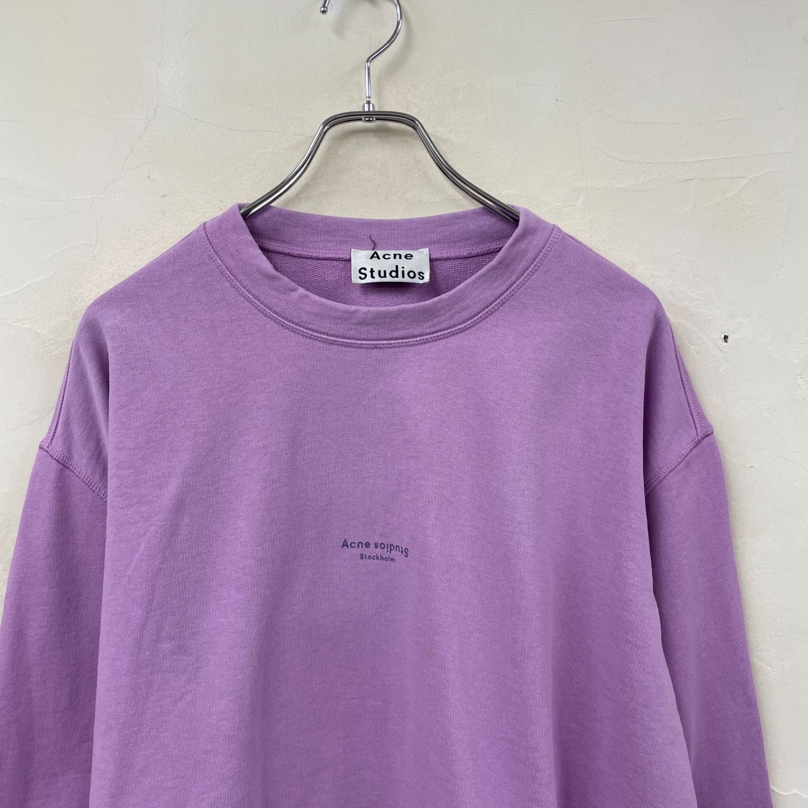 Acne Studios アクネストゥディオズ スモールロゴプリントスウェット