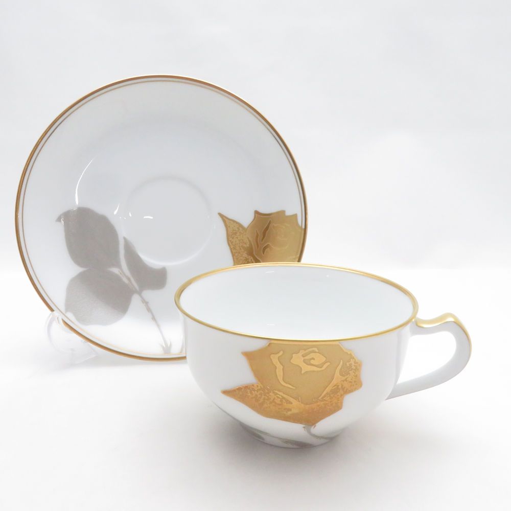 美品 OKURA 大倉陶園 金蝕バラ カップ＆ソーサー 薔薇 金彩 ティー コーヒー SM5654P1 美品 OKURA 大倉陶園 金蝕バラ カップ＆ソーサー 薔薇 金彩 ティー
