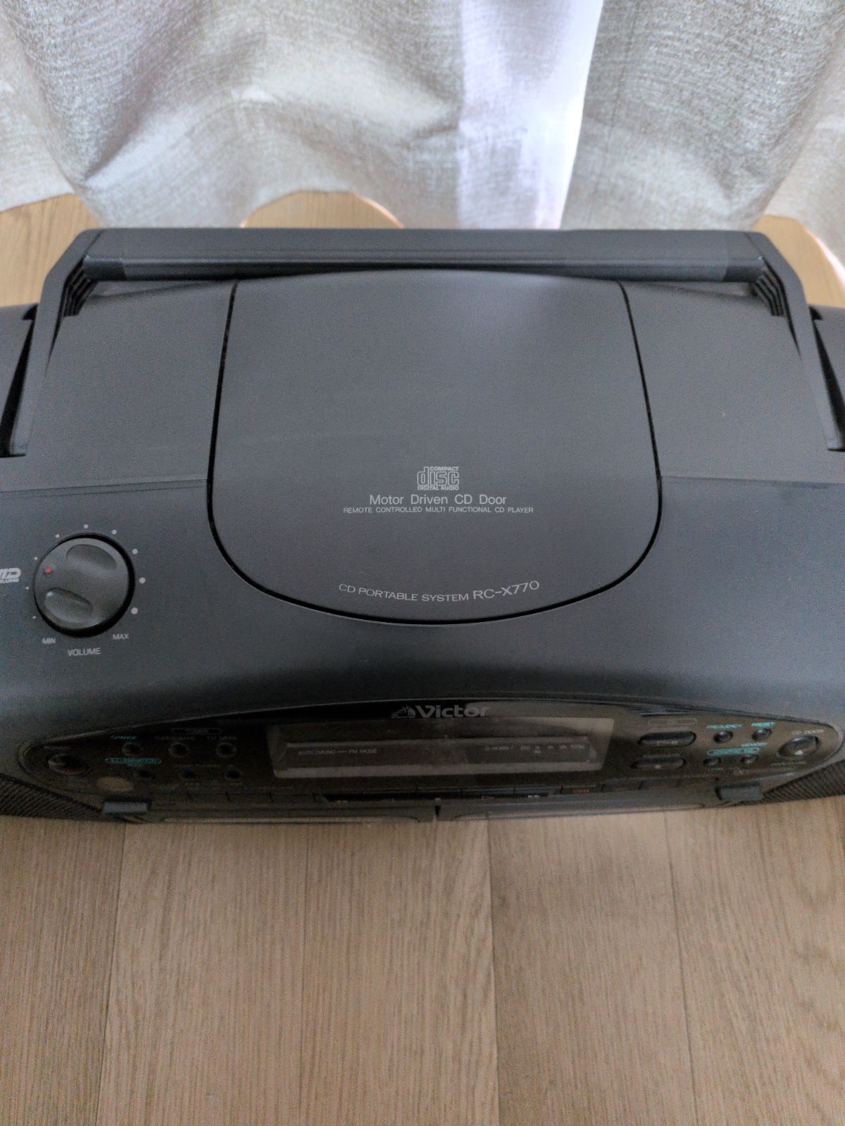 レトロ】Victor (ビクター) バブルラジカセ CD PORTBLE SYSTEM RC-X770