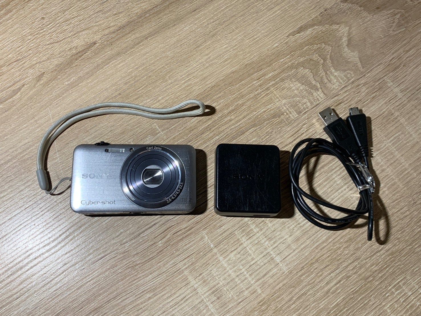 2649 Sony Cyber-Shot DSC-WX7 シルバー 動作確認済み デジカメ【ネ】