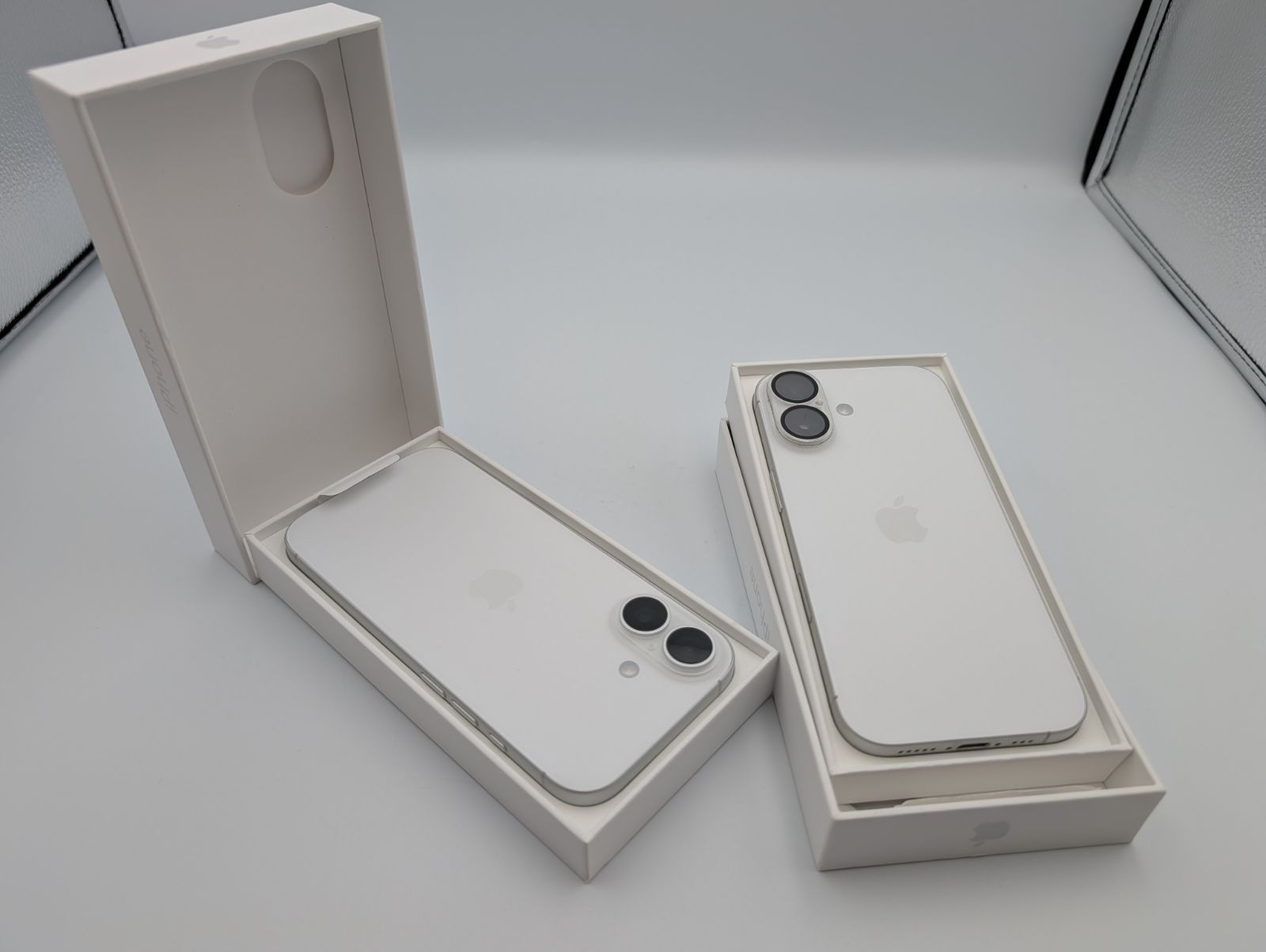iPhone17 256GB/512GB ジャンク 2個セット 元箱付 SIMフリー- メルカリ