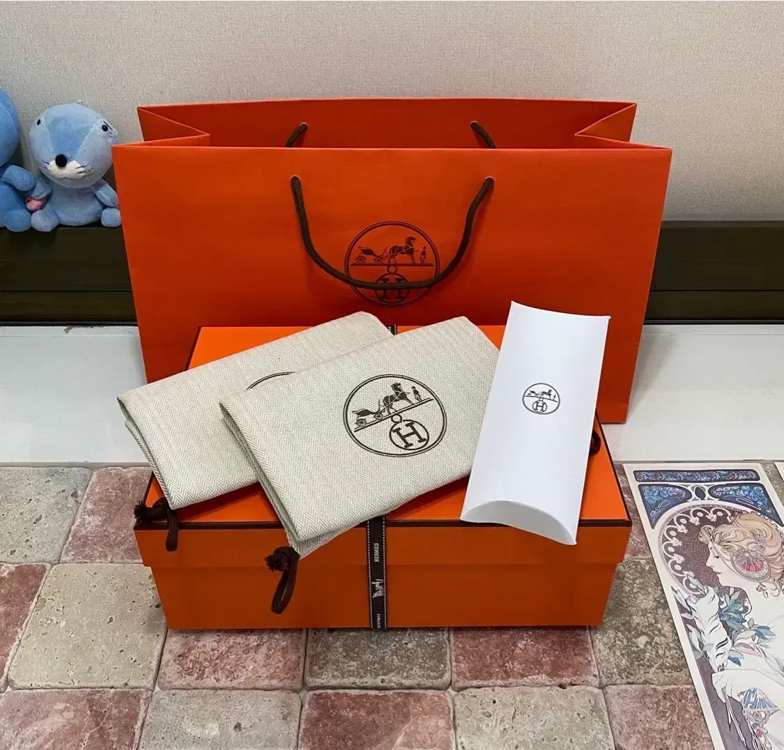 エルメス 靴箱 (30.5x20.5x11) + ダスト + 靴紐 + リボン + お買い物バッグ
