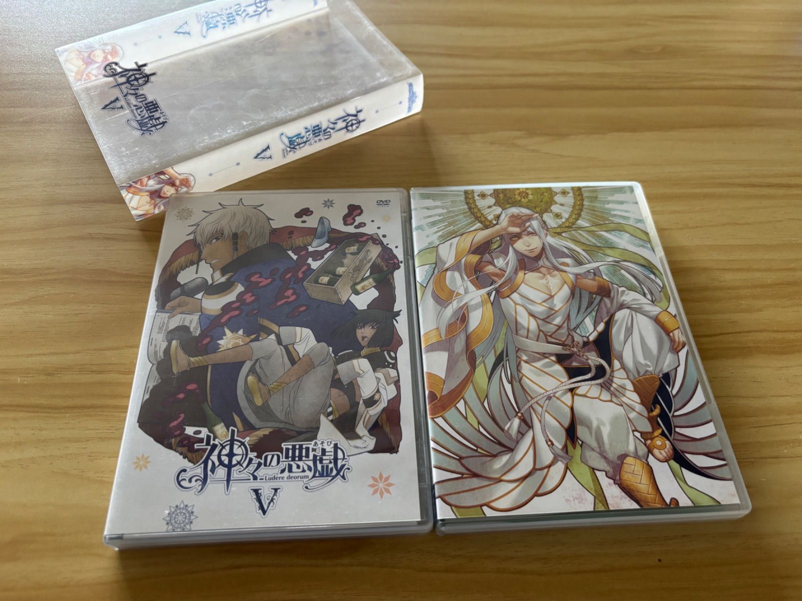 中古][DVD] 神々の悪戯 (アニメイト限定初回版)(Ⅰ～Ⅲ、Ⅴ) 4巻セット