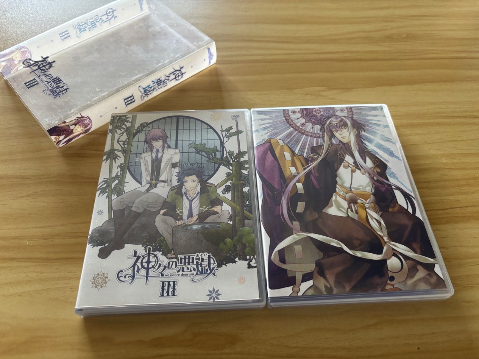 中古][DVD] 神々の悪戯 (アニメイト限定初回版)(Ⅰ～Ⅲ、Ⅴ) 4巻セット