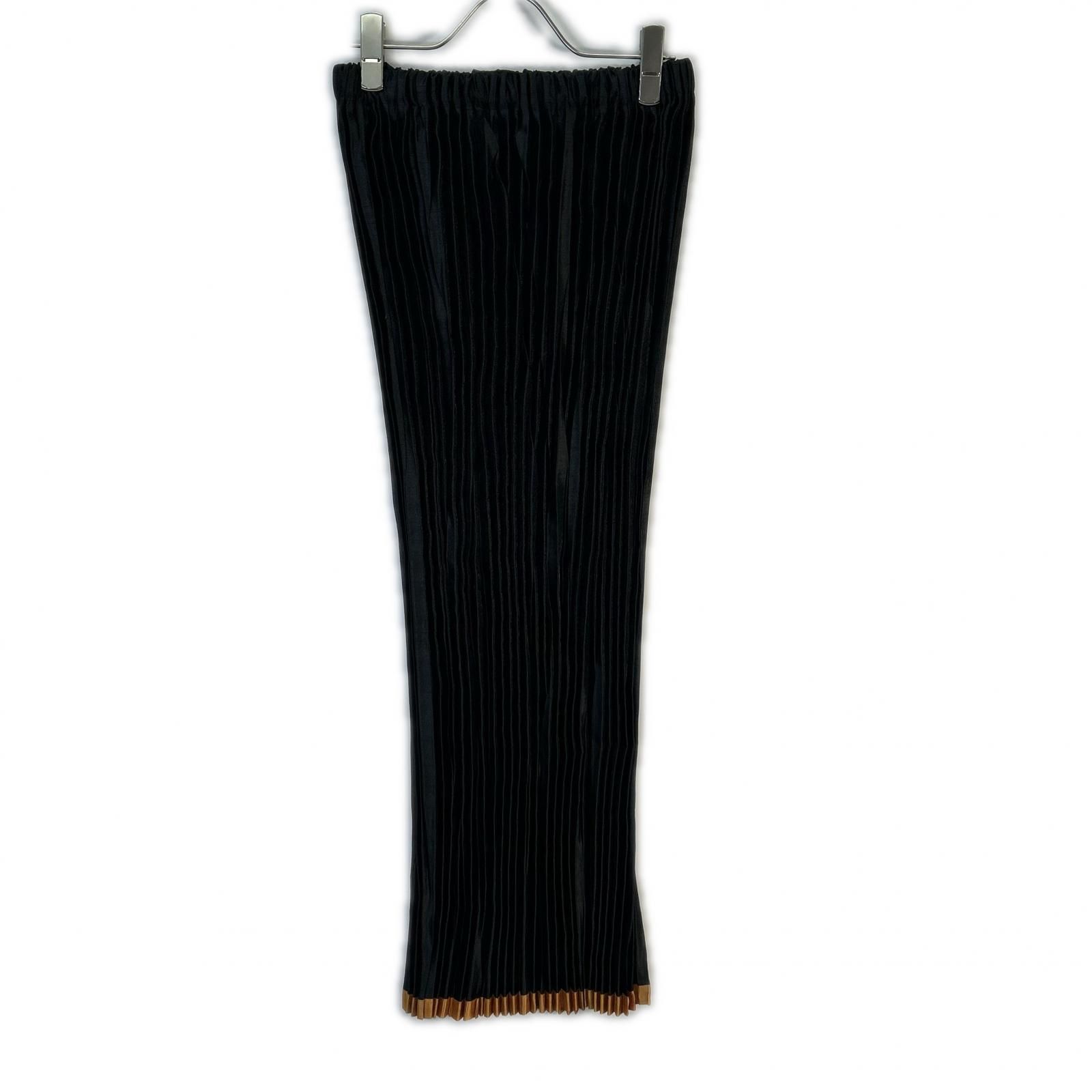 ISSEY MIYAKE イッセイミヤケ IM63-FG602 ブラック プリーツスカート M