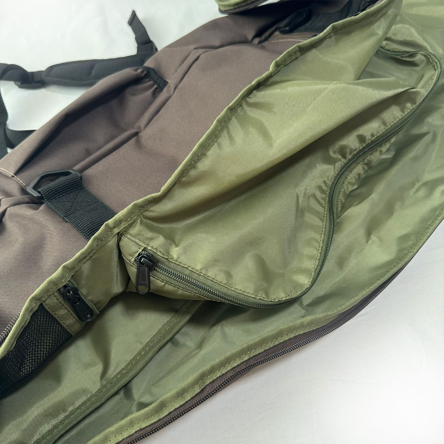 escapo skate bag Espresso × Olive スケートボードバッグ - メルカリ