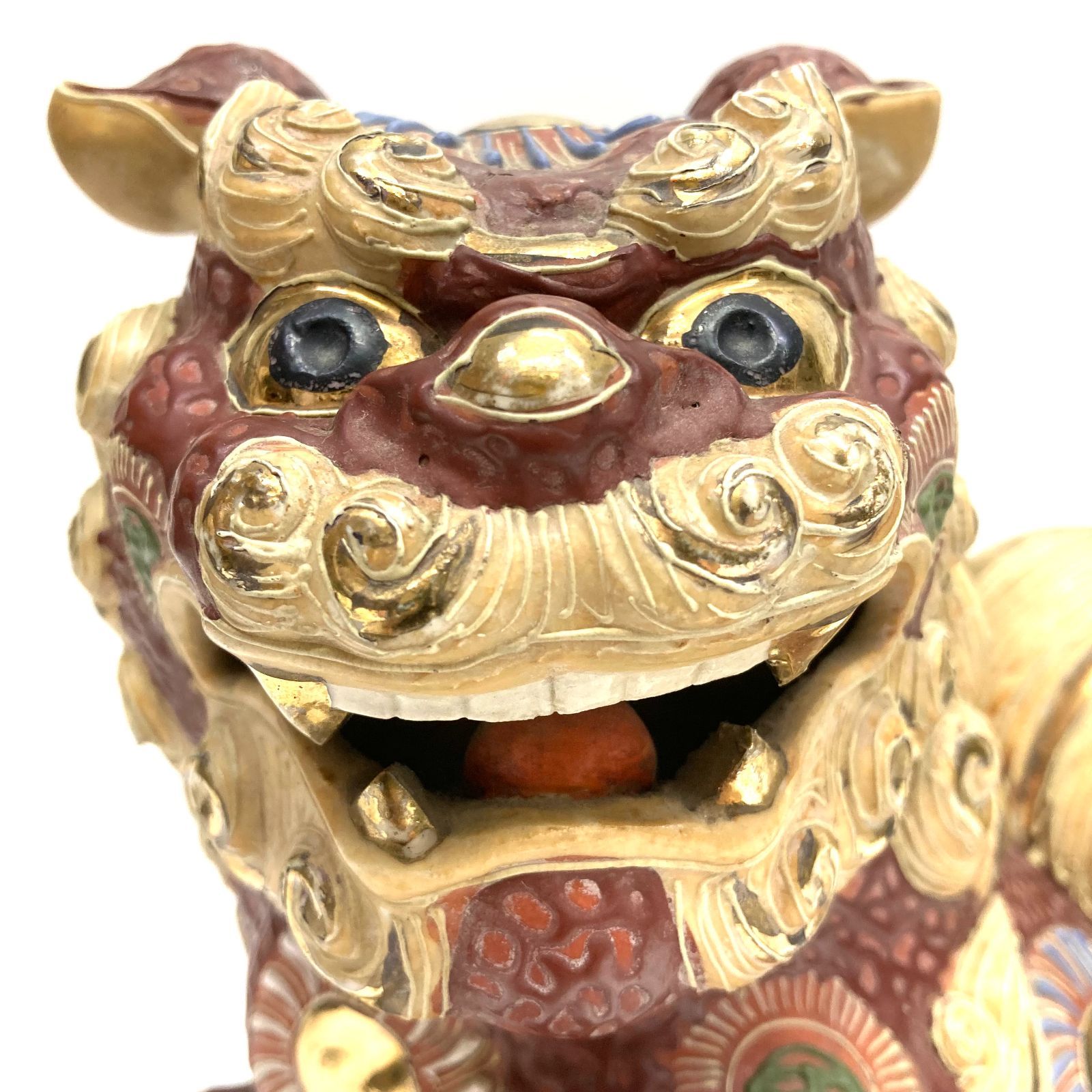 ① t) 九谷焼 玉乗り獅子 シーサー 狛犬 まり 金彩 骨董品 陶器製 伝統