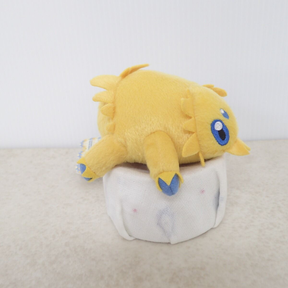 ポケモンセンター ぶるぶるおもちゃぬいぐるみ バチュル 紙タグ付き