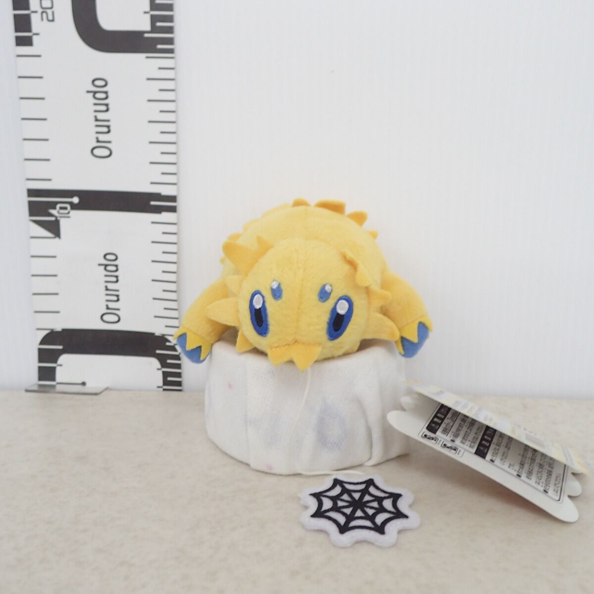 ポケモンセンター ぶるぶるおもちゃぬいぐるみ バチュル 紙タグ付き