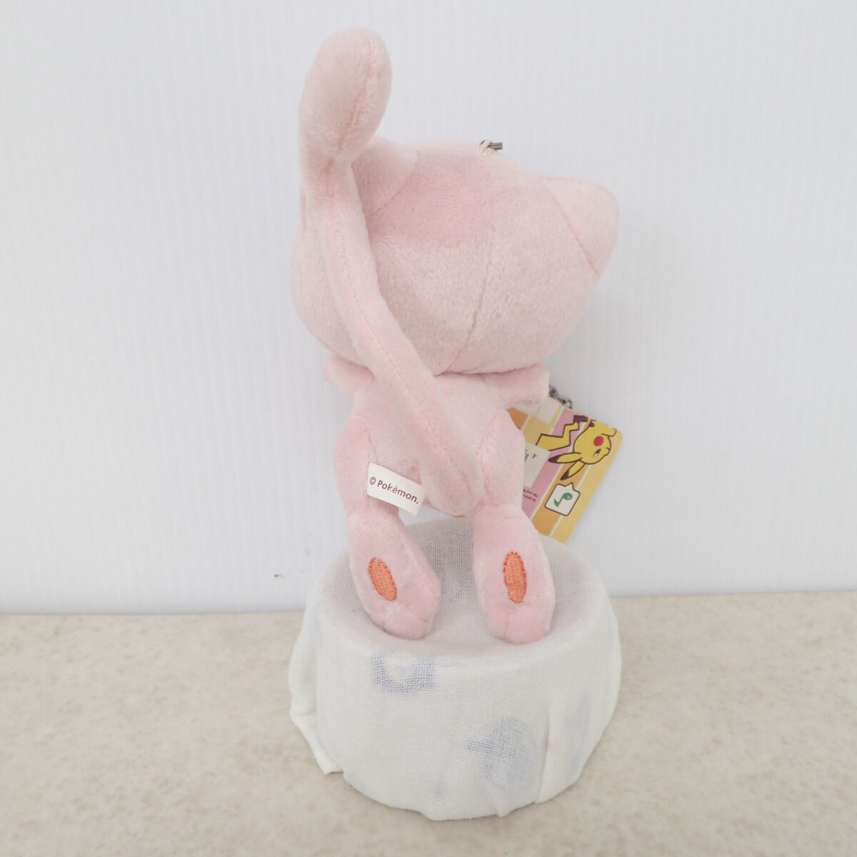【美品】ミュウ ビッグサイズ 連れ歩き マスコット ポケモンセンター 連れ歩きマスコット ビッグサイズ ミュウ 紙タグ付き