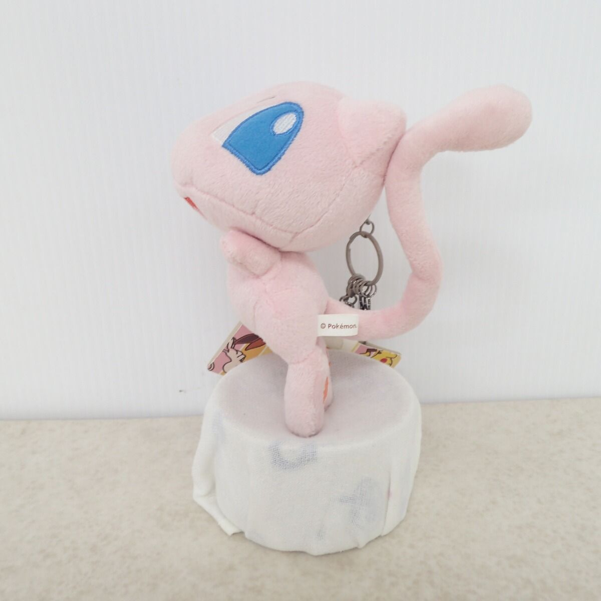 【美品】ミュウ ビッグサイズ 連れ歩き マスコット ポケモンセンター 連れ歩きマスコット ビッグサイズ ミュウ 紙タグ付き