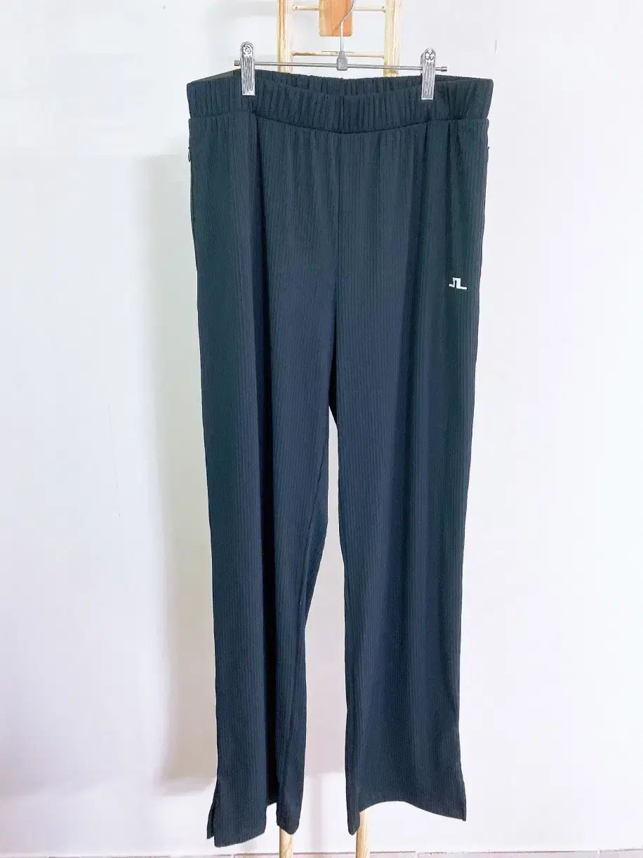 モンヴィンテージ(新品)(30 31インチ)J.LINDEBERG(J.リンドバーグ)ゴルフ レディース ゴージ ウエストゴム スリット ズボン