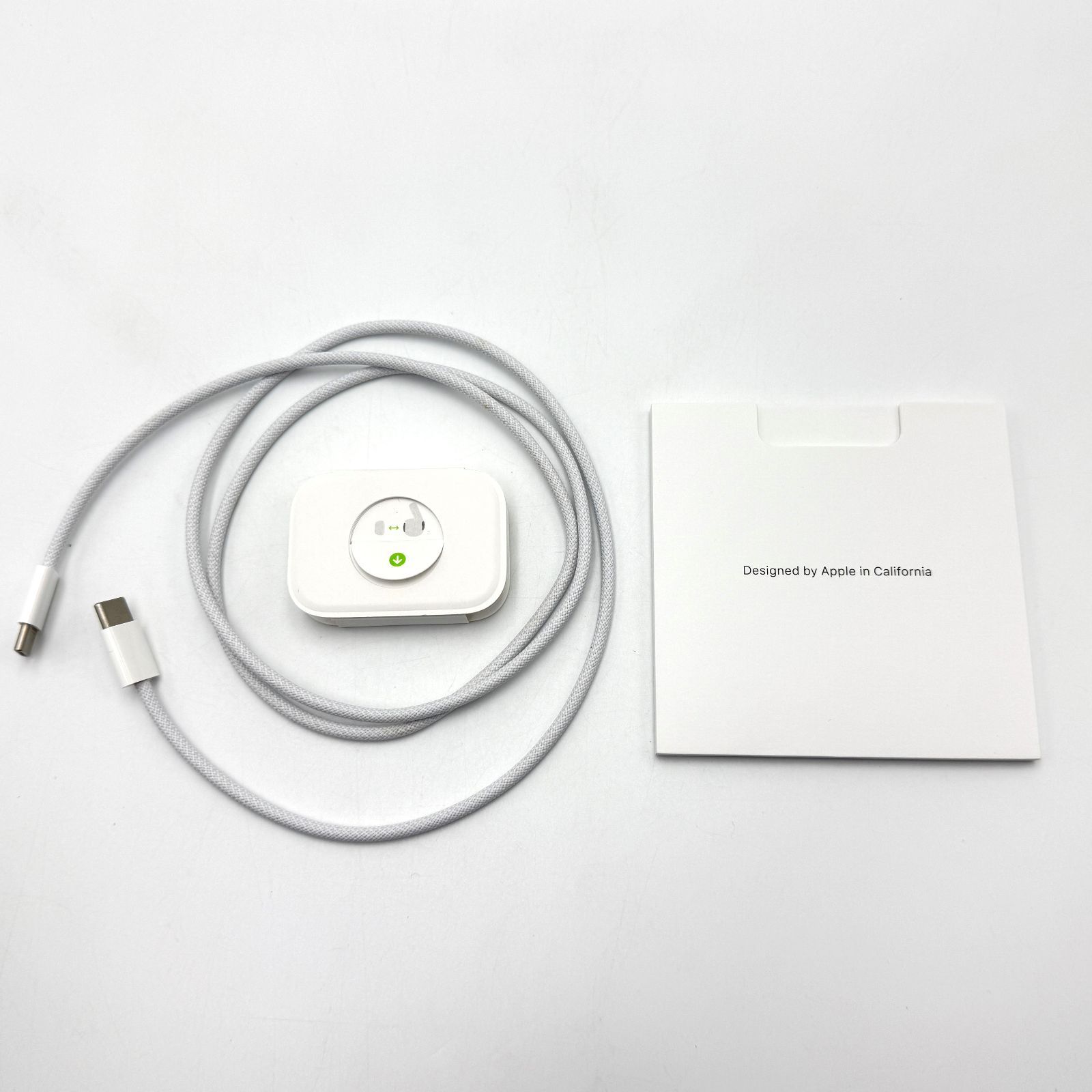 Apple AirPods Pro 第2世代 MTJV3J/A エアポッズ イヤホン 本体 充電