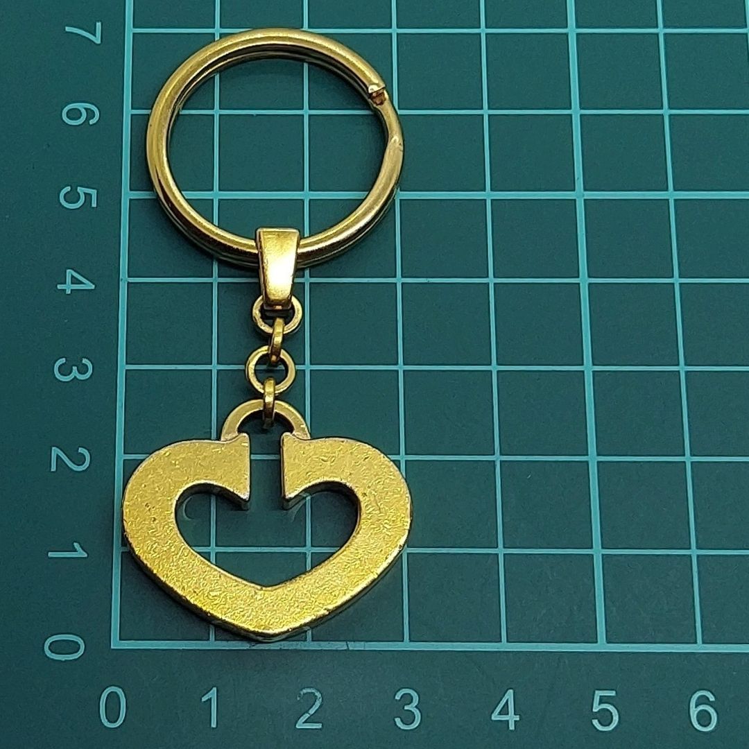カルティエ キーホルダー Cハート チャーム ゴールド キーリング
