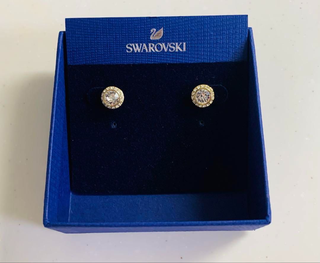 ほぼ新品　スワロフスキーSwarvoski Una Angelic ピアス