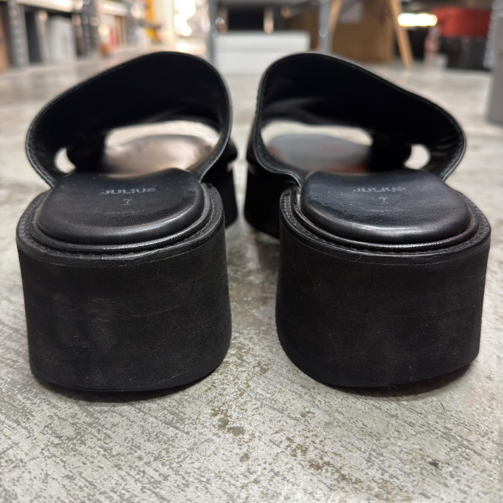 JULIUS Edge Cut Leather Sandal レザー サンダル ユリウス 897FWM3