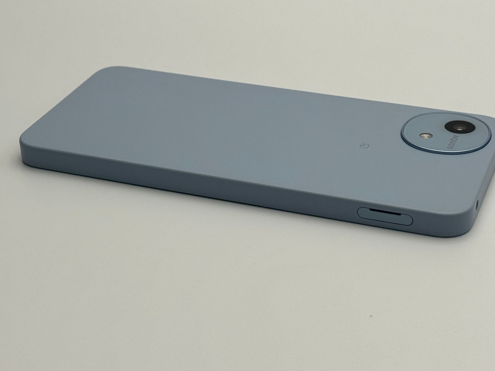 中古A】AQUOS wish4 ブルー 64GB SIMフリー - メルカリ