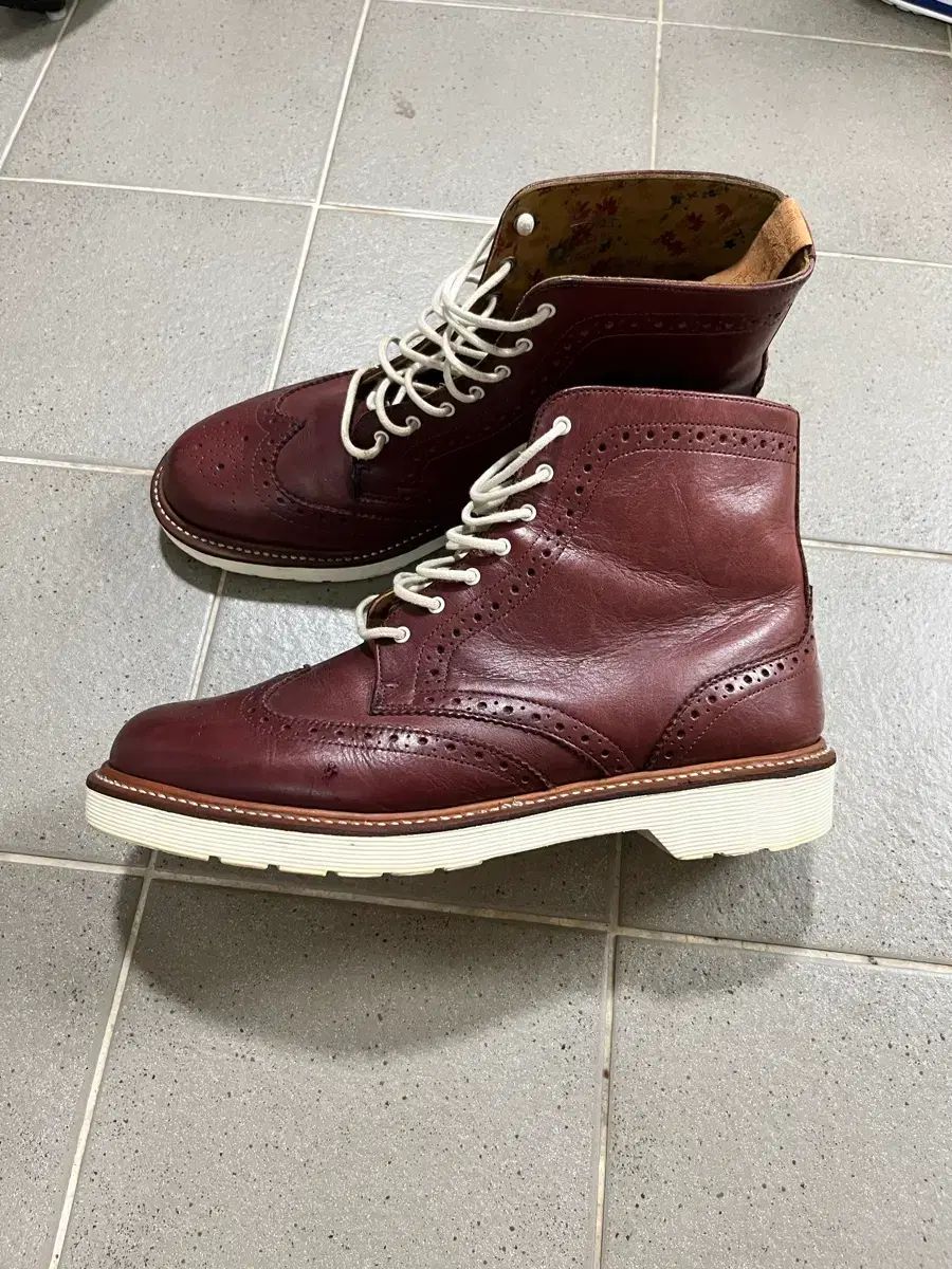 限定モデル DR. MARTENS ドクターマーチン ウィンザー ベントレー レース ロー ブーツ 7ホール 8uk