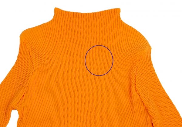 イッセイミヤケISSEY MIYAKE プリーツモックネックワンピース オレンジ