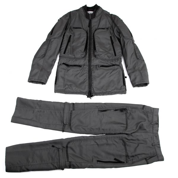 イッセイミヤケメンISSEY MIYAKE MEN Thinsulate 止水ジップマルチポケットセットアップスーツ グレー4・2