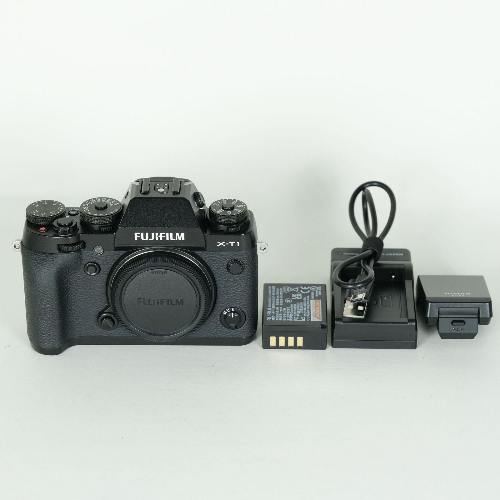 良品 | シャッター数143回] FUJIFILM X-T1 [ブラック] | FUJIFILM X
