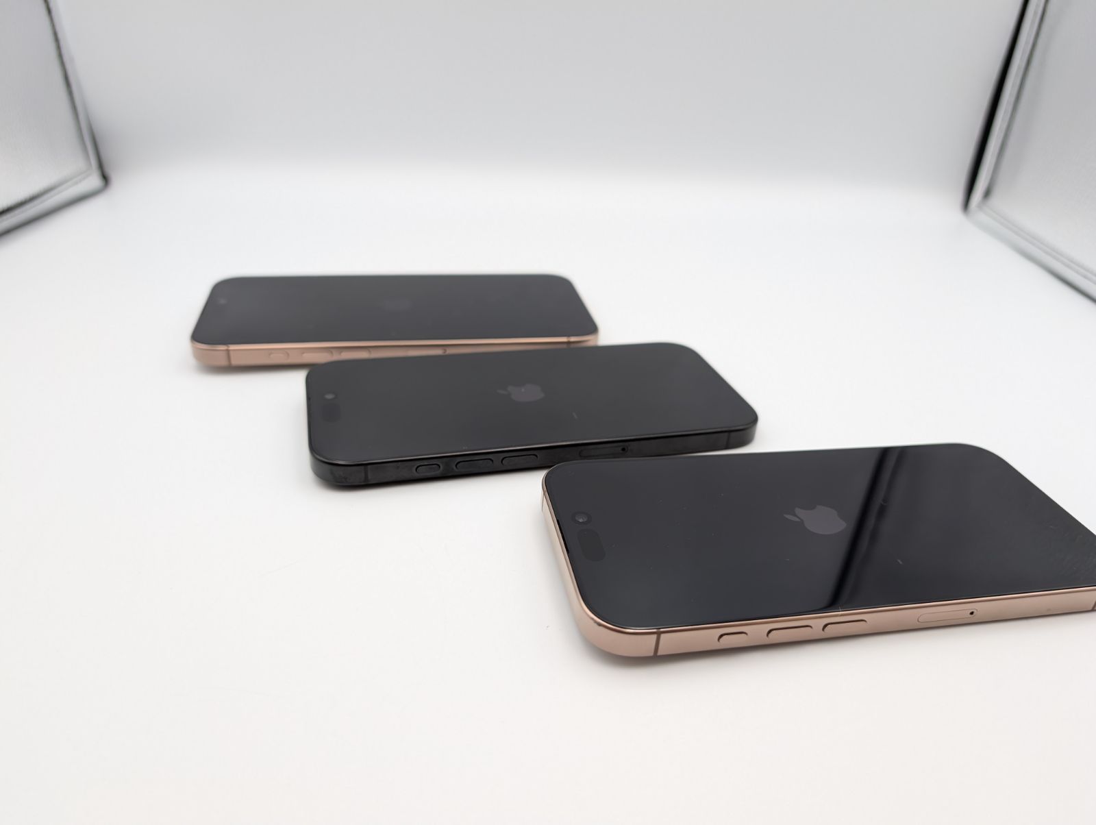 ジャンク】iPhone16PRO/MAX 3台まとめ SIMフリー - メルカリ