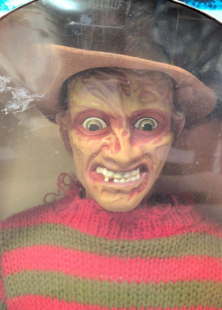 SPENCER GIFT RIP / HORROR COLLECTOR FREDDY